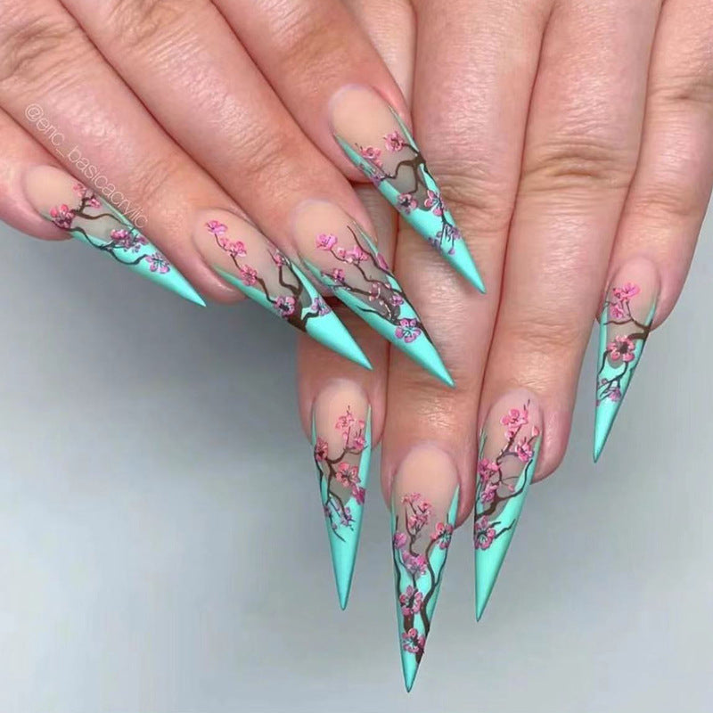 Super cute nails!